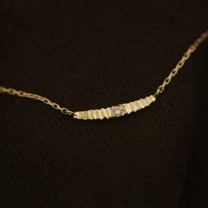 luna few S 1ポイントネックレス